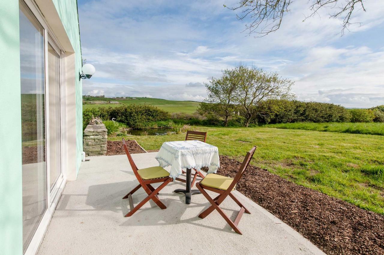 Апартаменты The Wild Atlantic Hideaway Клонакилти Экстерьер фото