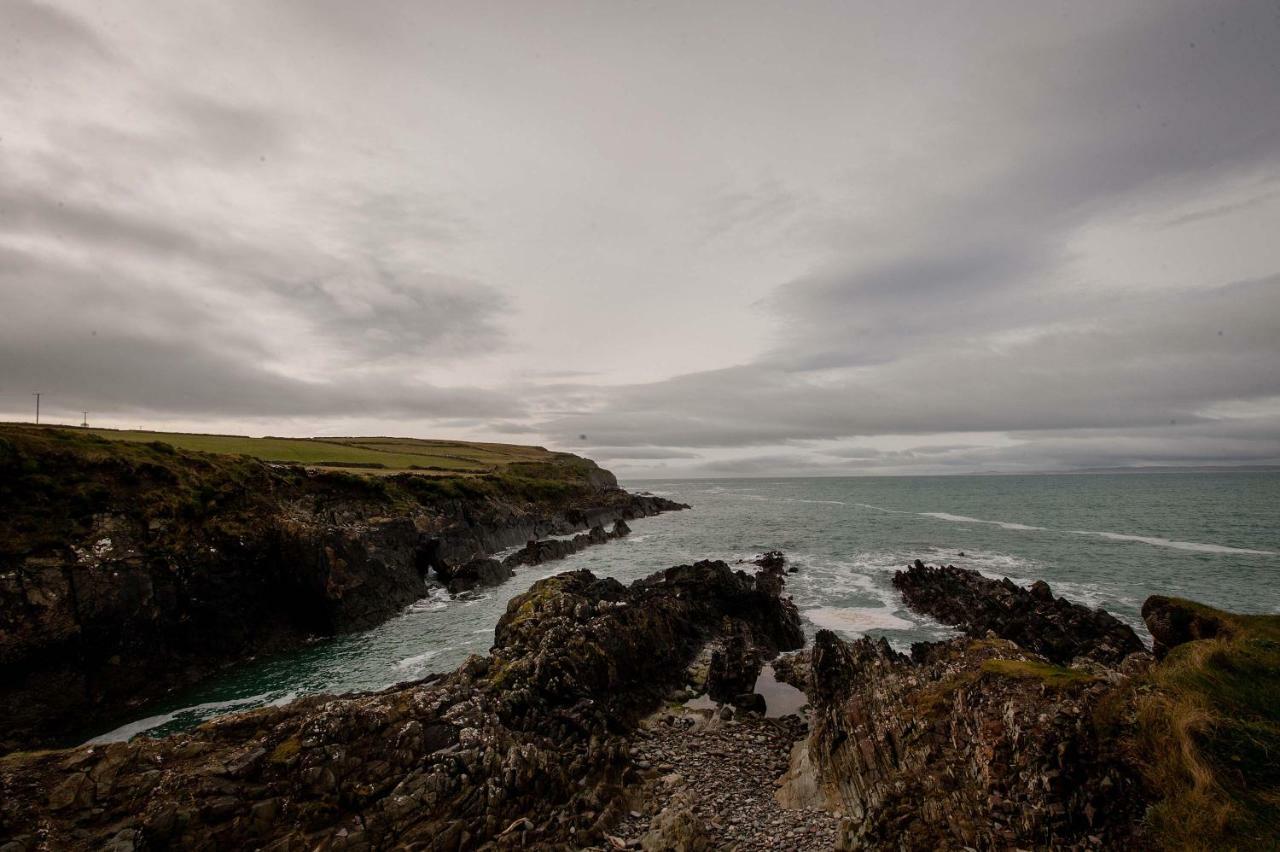 Апартаменты The Wild Atlantic Hideaway Клонакилти Экстерьер фото